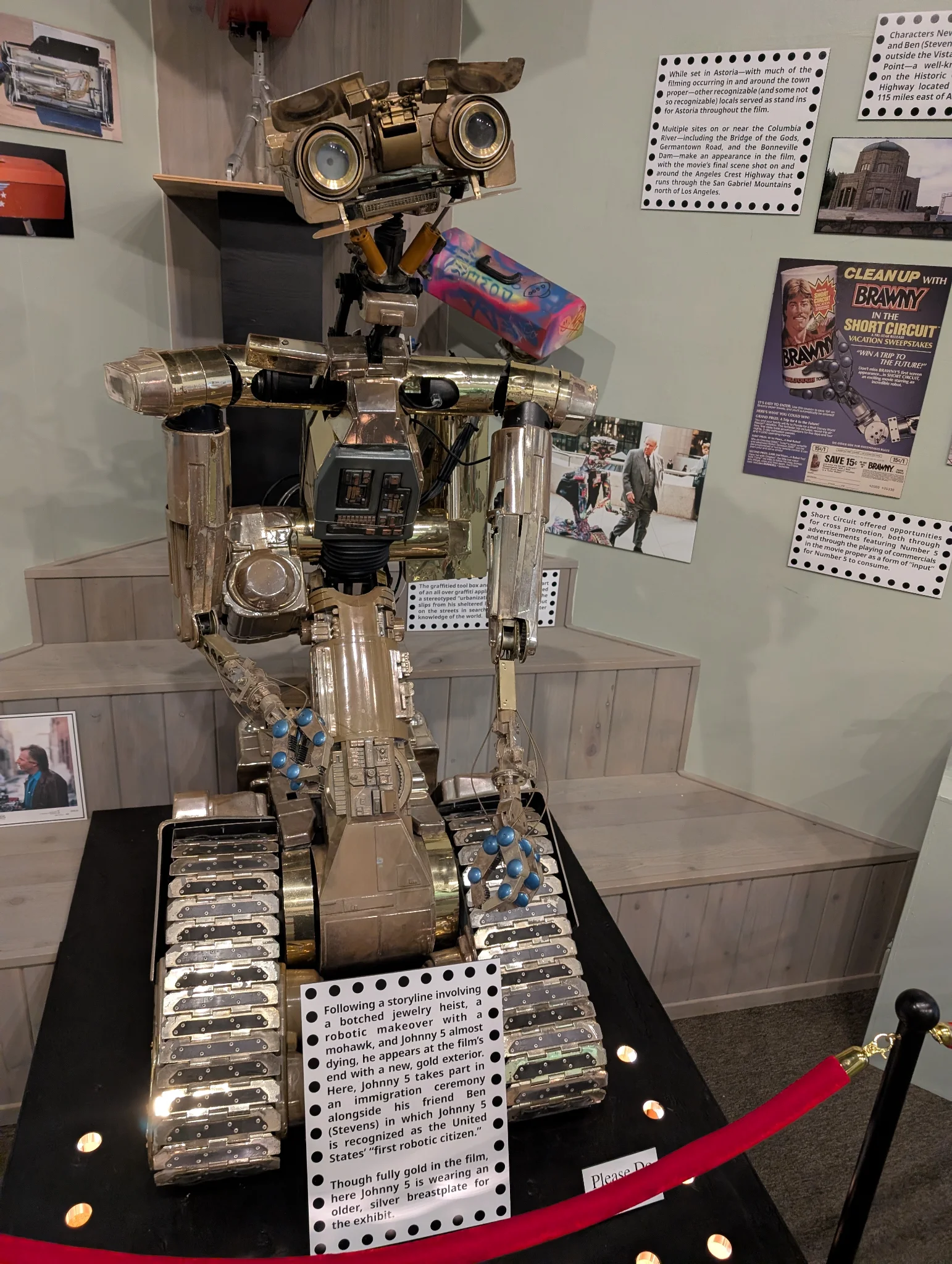 Johnny 5 ... is alive!