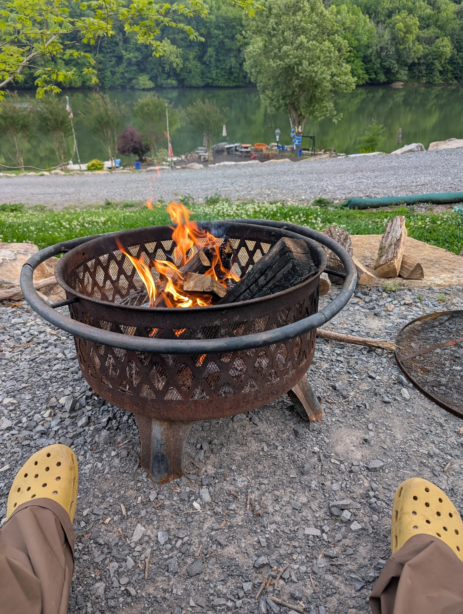 Open fire cookin ... 